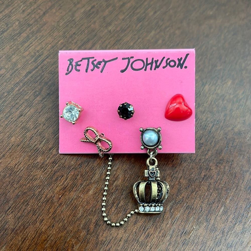 Betsey Johnson mismatch set of 5 earrings